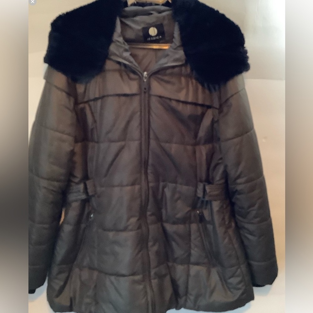 - Jessica green army winter coat with faux fur size large 14 /16
